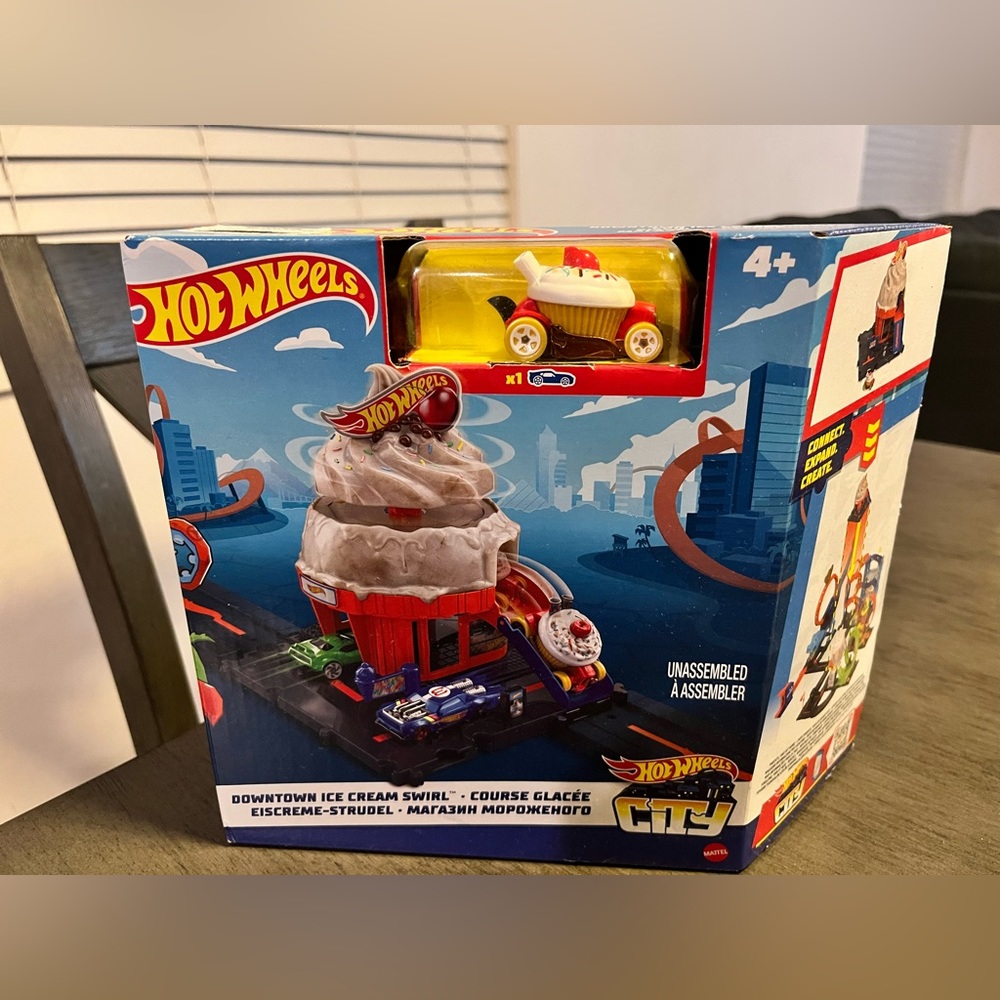 Hot Wheels play set